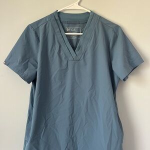 FIGS Women’s Blue Scrub Top FREEX